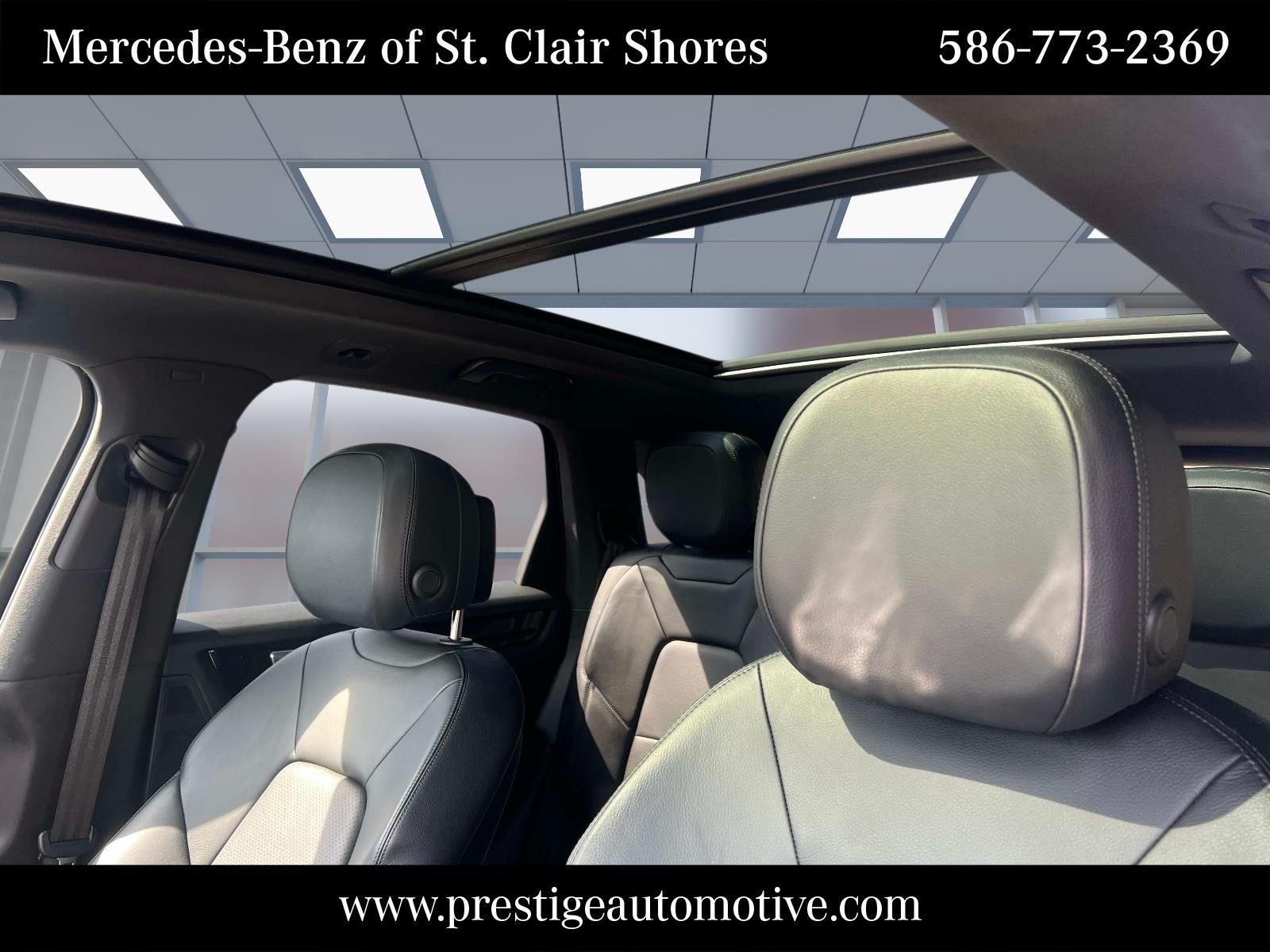 Used 2021 White Porsche Base image 24