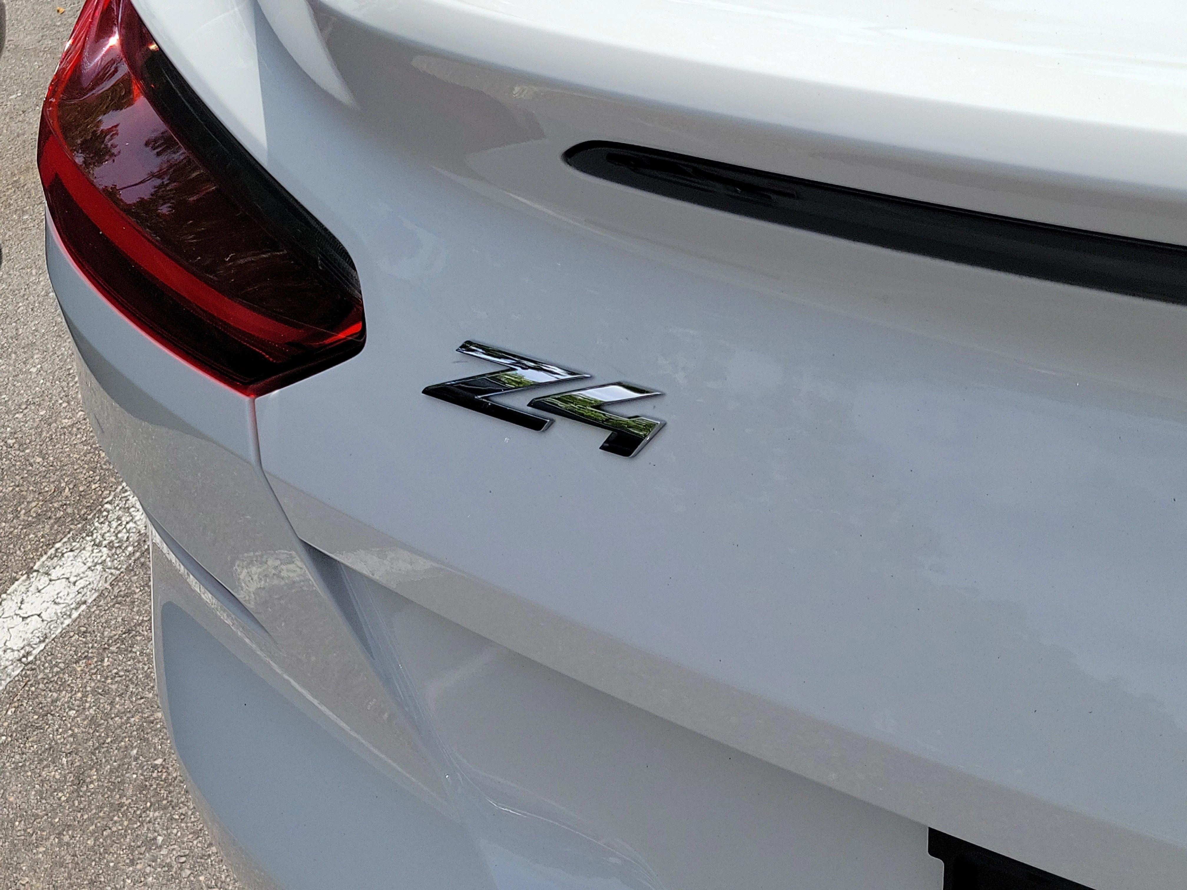 Used 2020 Alpine White BMW sDrive30i image 5