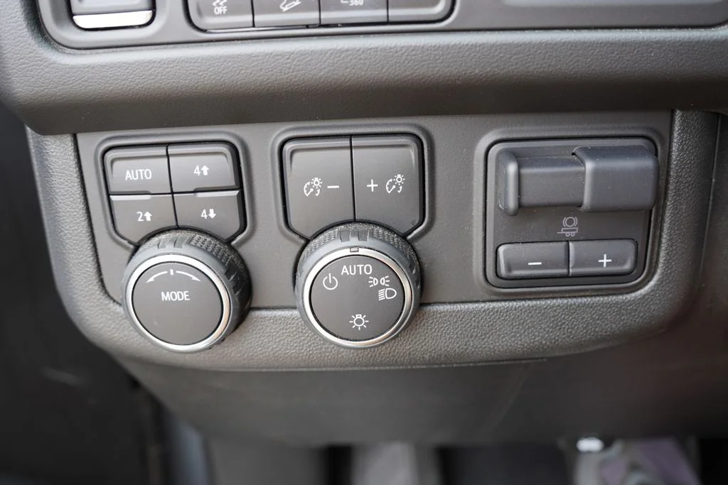 Used 2024 Sterling Gray Metallic Chevrolet Z71 image 30
