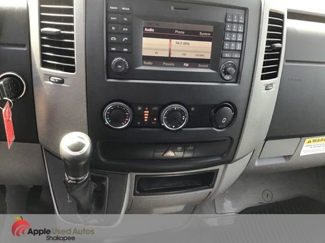 Used 2014 White Freightliner High Roof image 12