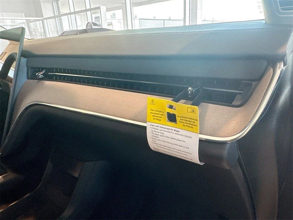 2025 Volvo EX90 Ultra - Photo 36