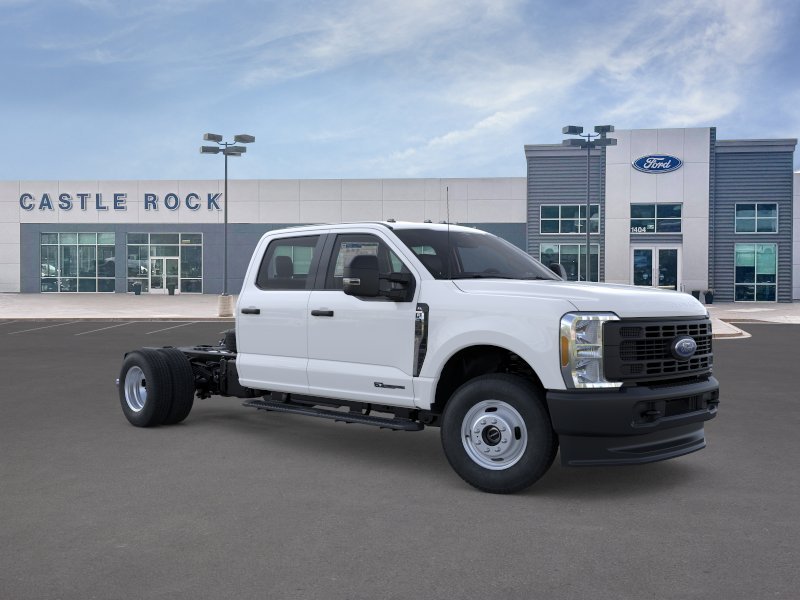 New 2025 Oxford White Ford F-350® XL image 7