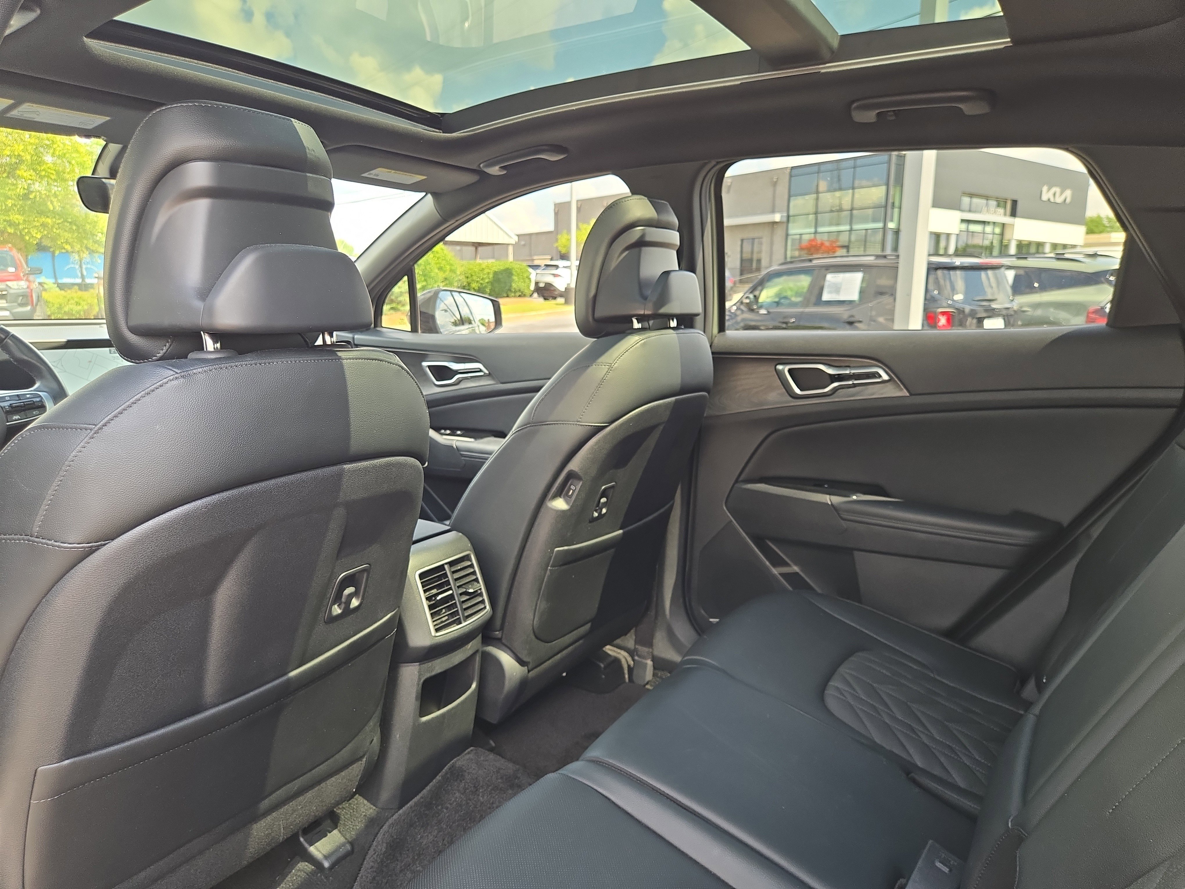 Used 2024 Jungle Green Kia X-Line image 13