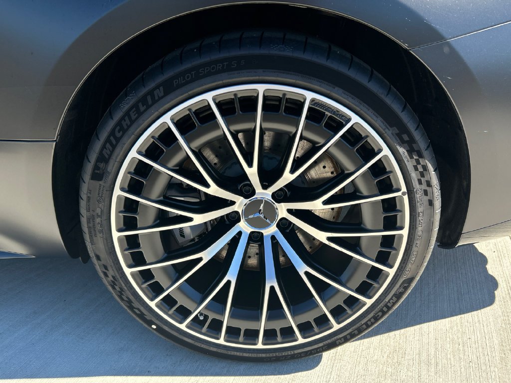 New 2027 MANUFAKTUR exclusive graphite grey magno Mercedes-Benz AMG® CLE 53 4MATIC+ Cabriolet image 63