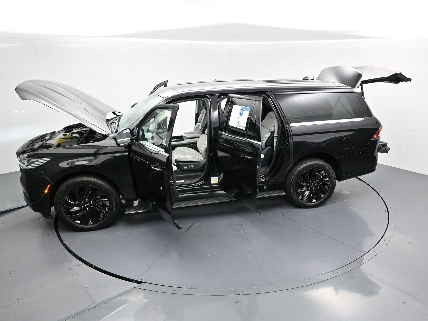 Used 2026 Infinite Black Metallic Clearcoat Lincoln Black Label image 57
