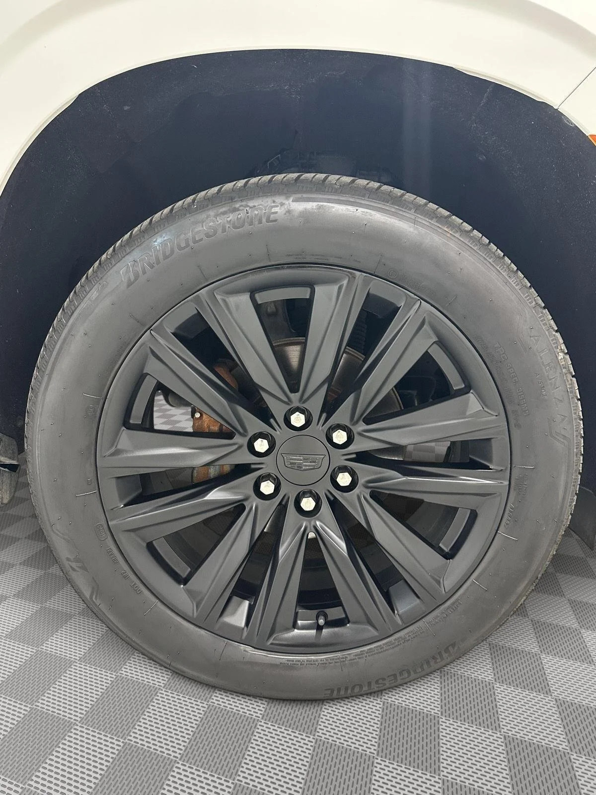 Used 2023 Crystal White Tricoat Cadillac Sport Platinum image 29