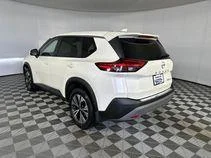 Used 2023 Pearl White Tricoat Nissan SV image 3