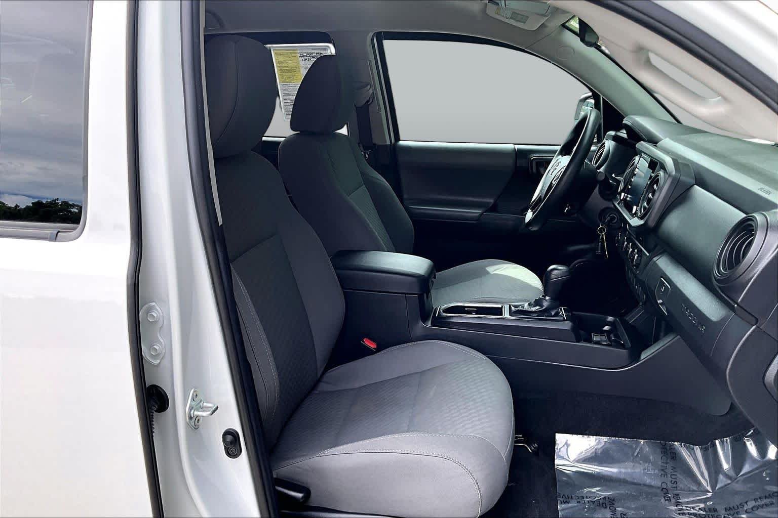 Used 2021 Super White Toyota SR image 9