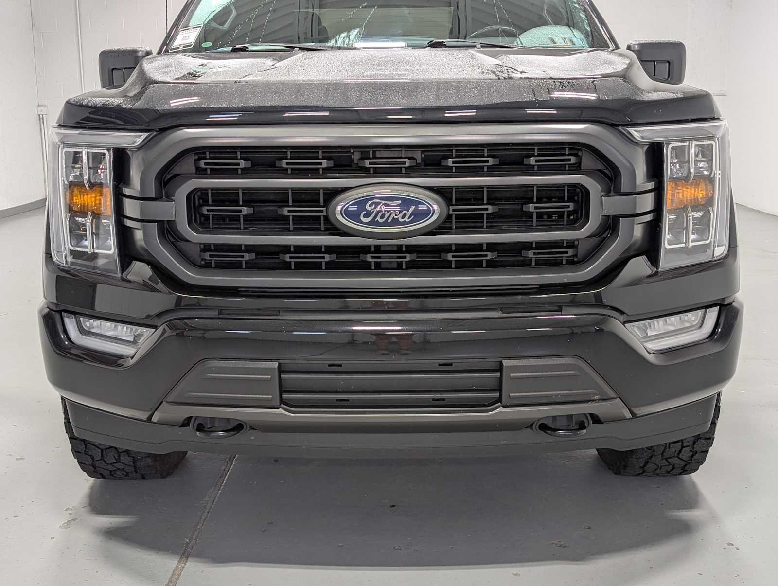Used 2021 Agate Black Ford XLT image 2