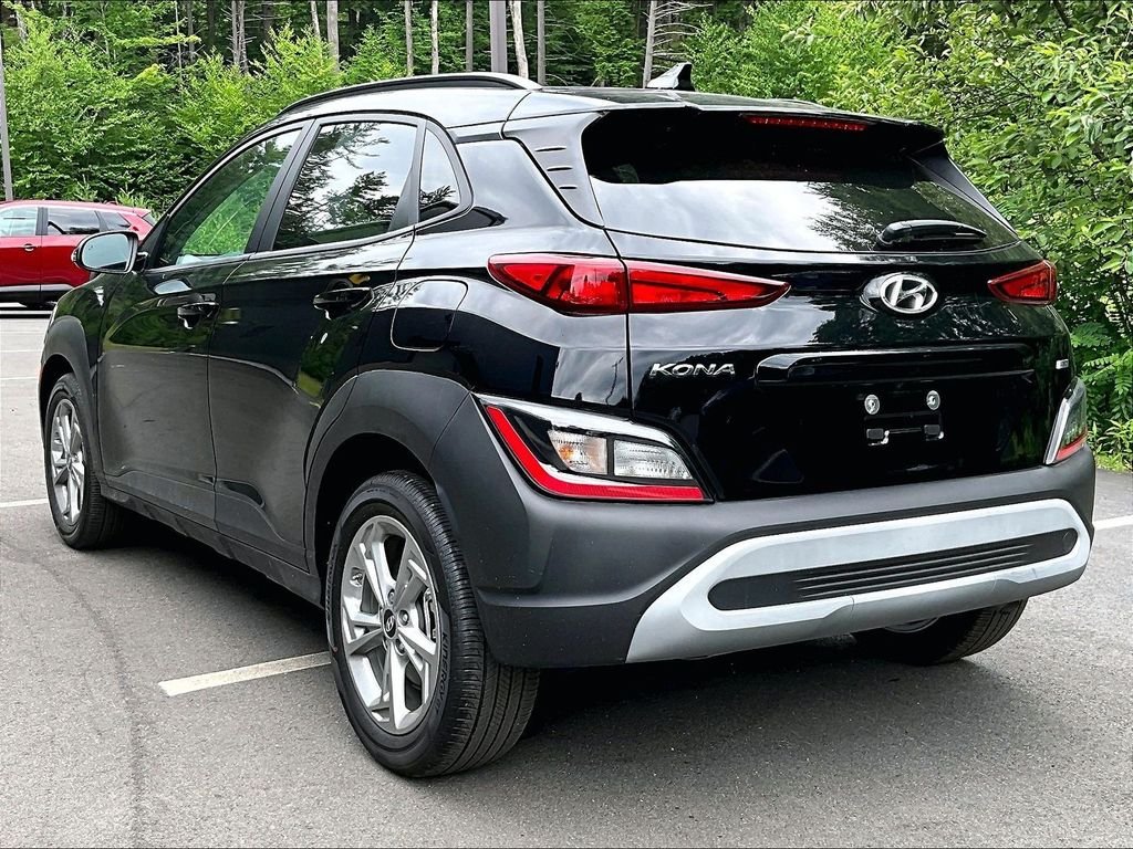 Used 2023 Black Hyundai SEL image 4