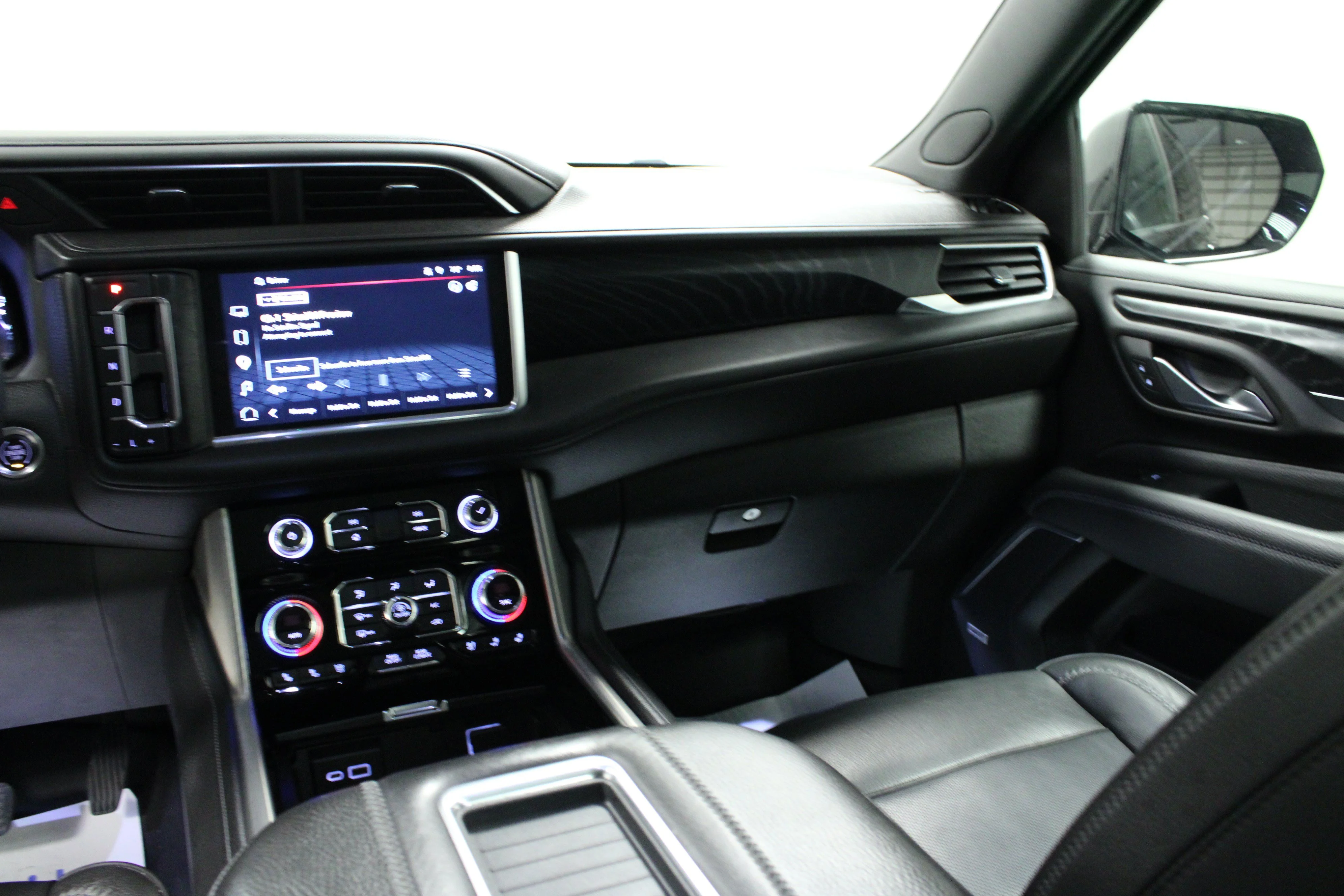 Used 2022 Onyx Black GMC Denali image 21