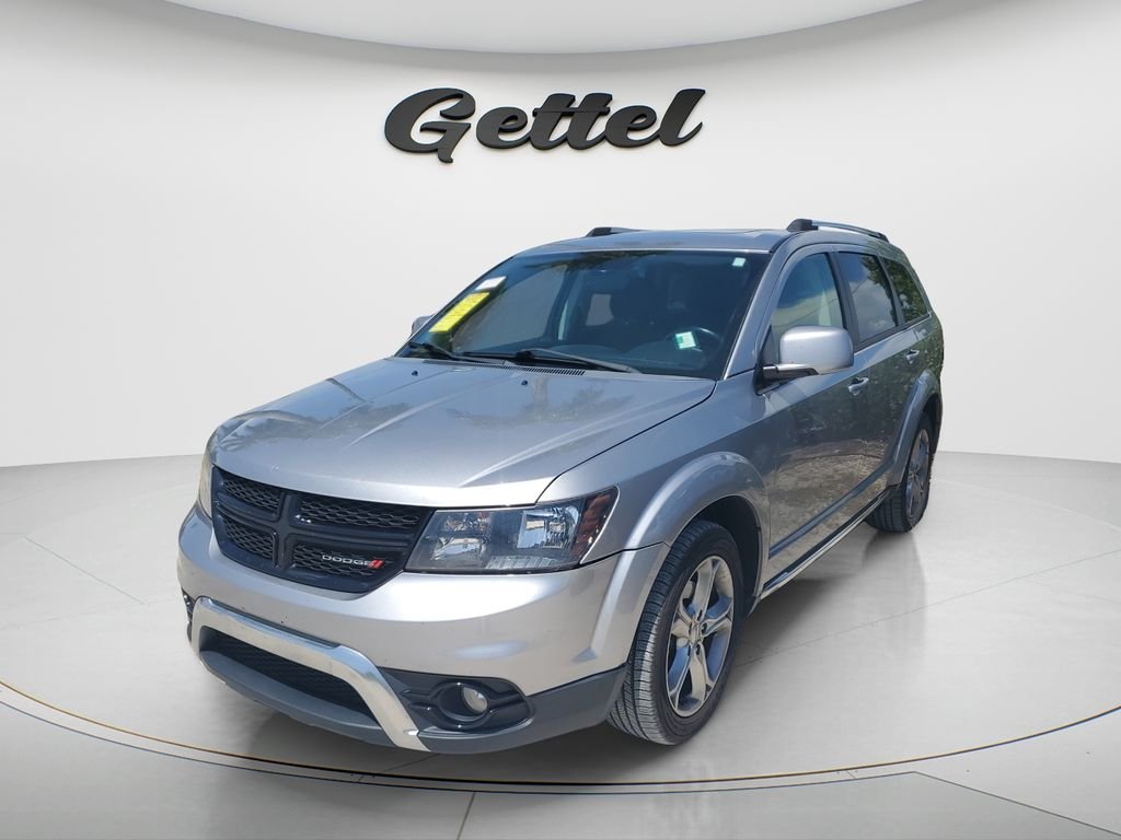 Used 2017 Silver Dodge Crossroad image 1