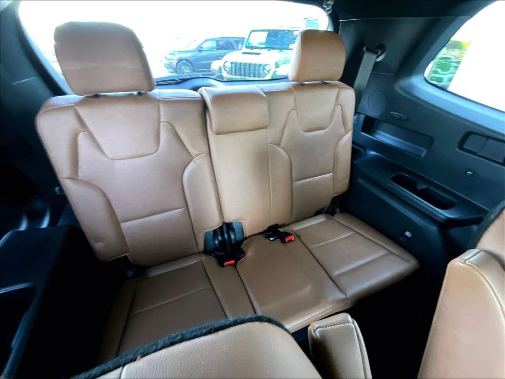 Used 2024 Ebony Black Kia EX X-Line image 17