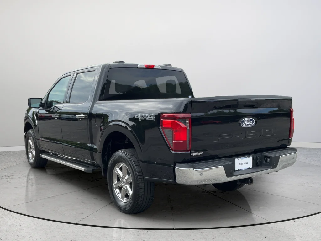 Used 2025 Black Ford XLT image 9