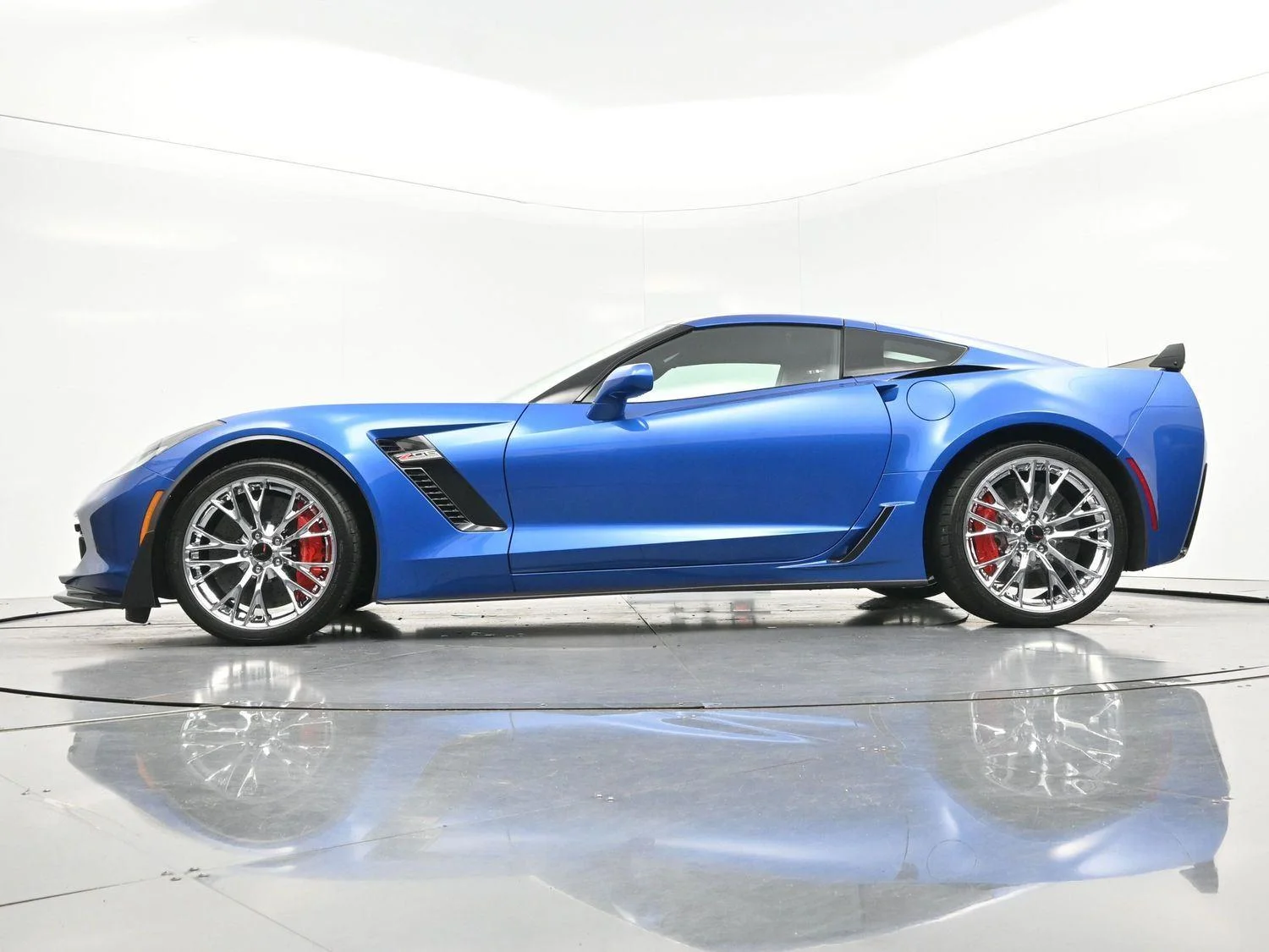 Used 2016 LAGUNA BLUE METALLIC TINTCOAT Chevrolet Z06 3LZ image 51