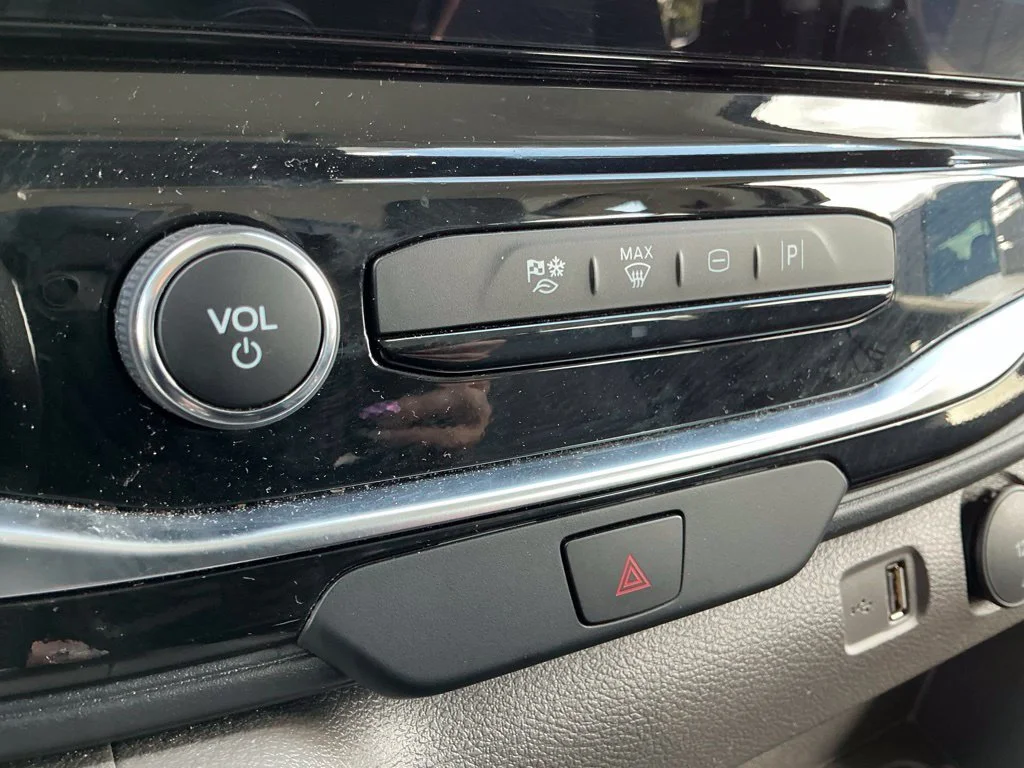 Used 2024 White Ford XLT image 35