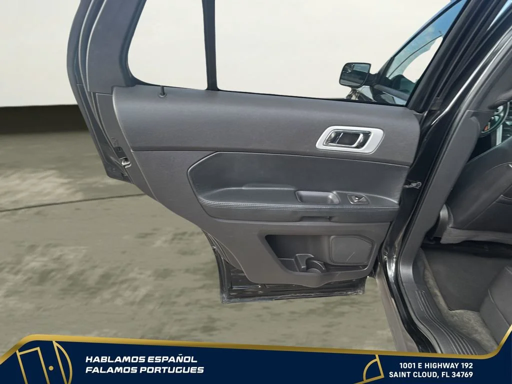 Used 2014 Black Ford XLT image 22