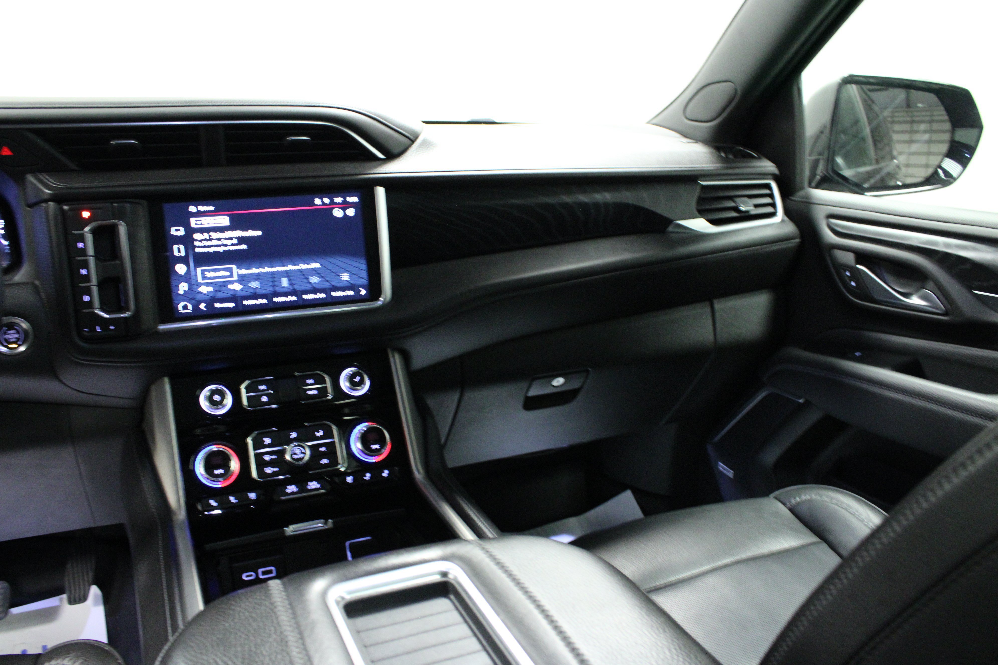 Used 2022 Onyx Black GMC Denali image 21