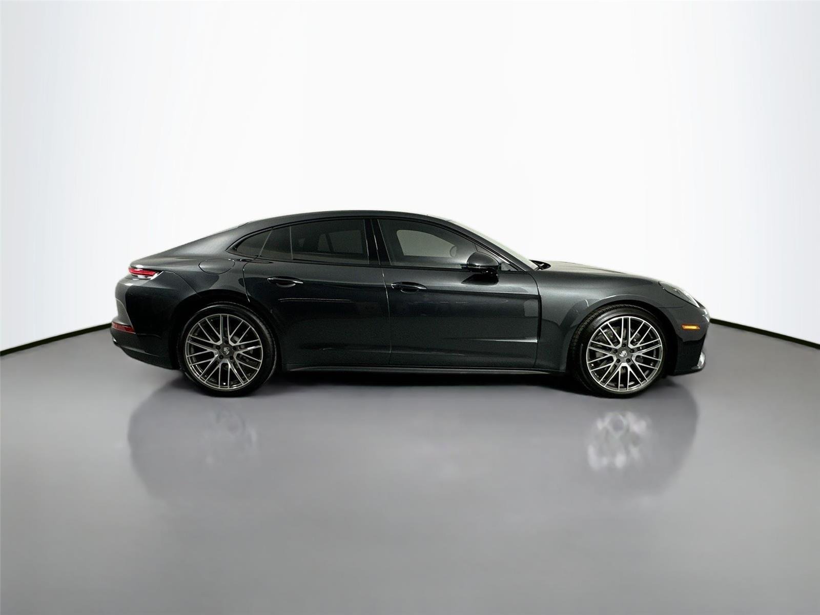 Used 2024 Volcano Grey Metallic Porsche  image 8