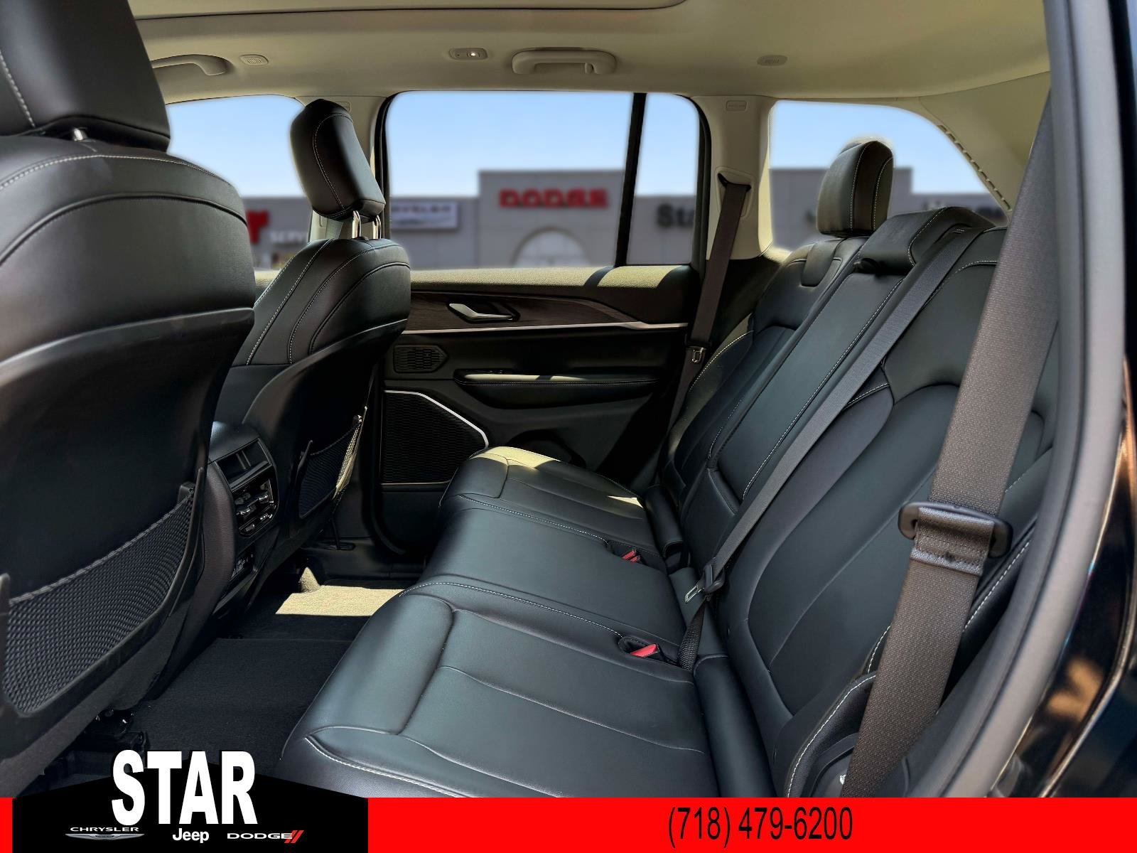 Used 2023 Diamond Black Crystal Pearlcoat Jeep 4xe image 13