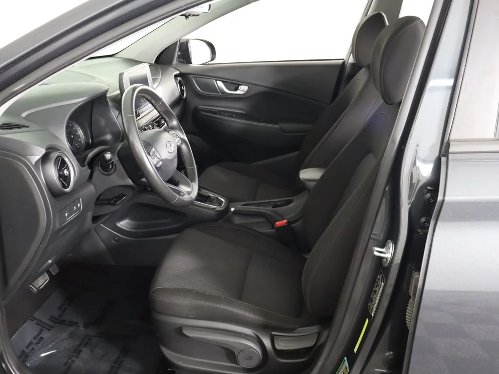 Used 2022 Gray Hyundai SEL image 32
