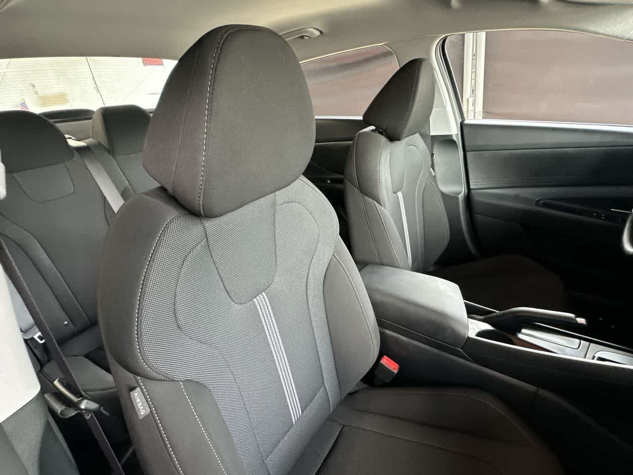 2026 Hyundai Elantra SE - Photo 27