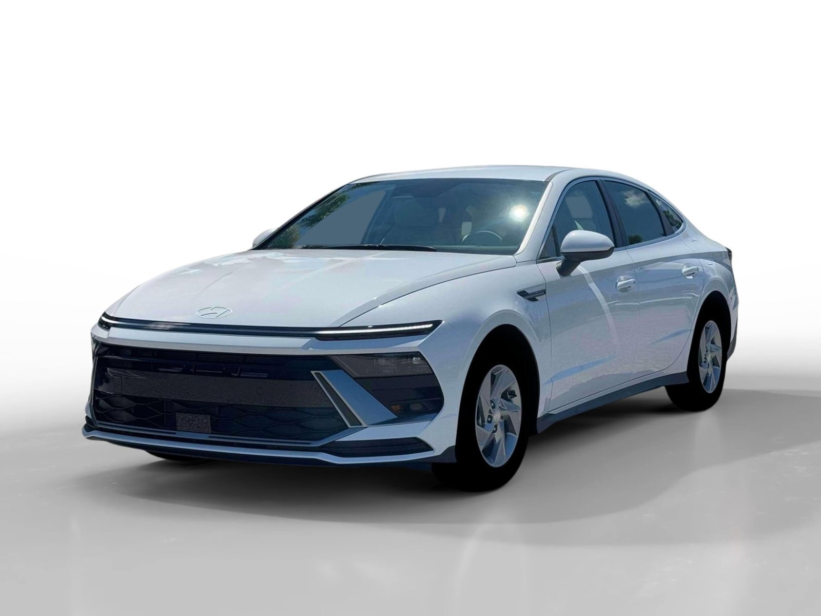 2026 Hyundai Sonata SE's photo