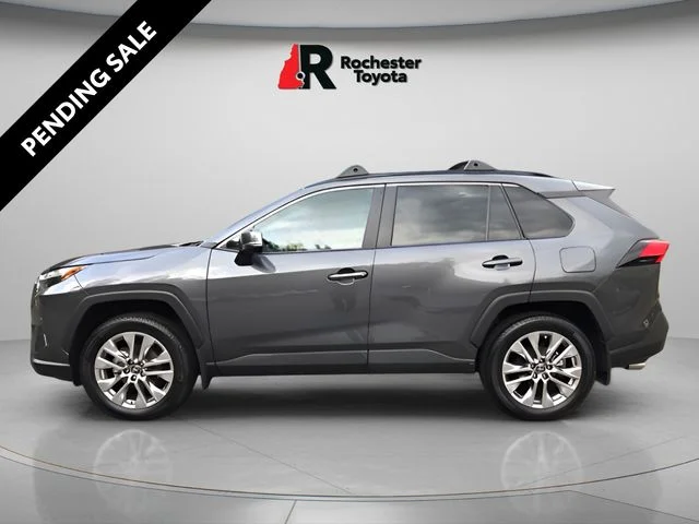 Used 2025 Gray Toyota XLE Premium image 4