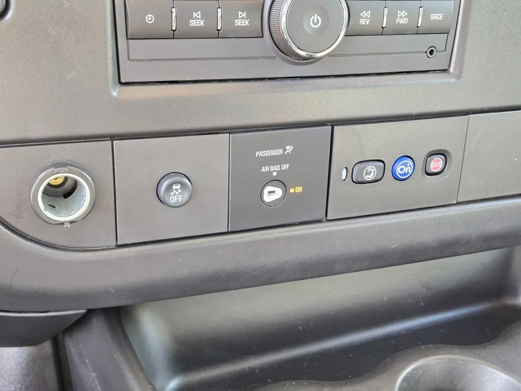 Used 2025 Summit White GMC Work Van image 20