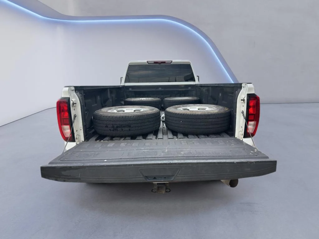 Used 2023 Summit White GMC Pro image 7