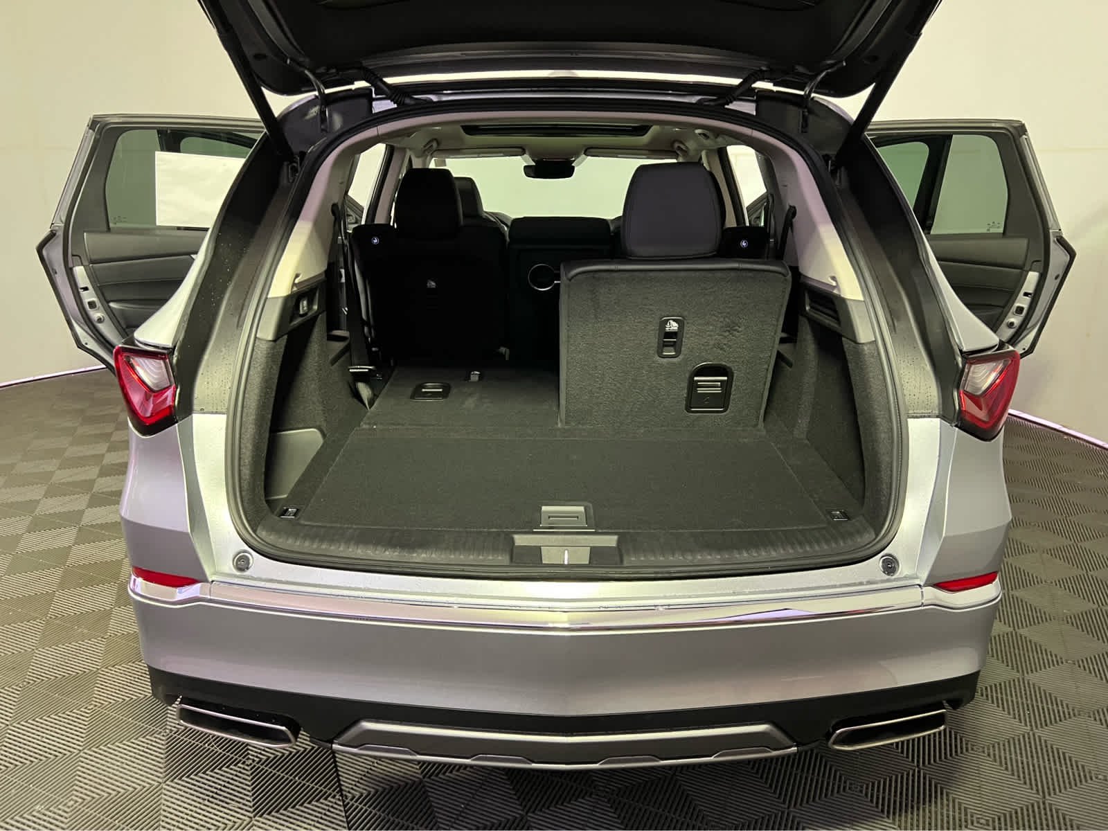 New 2026 Solar Silver Metallic Acura  image 18