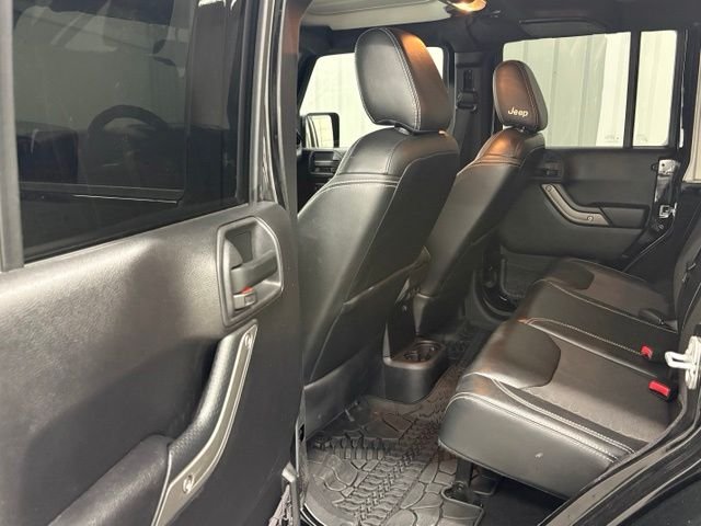 Used 2016 Black Jeep Unlimited Sport image 9