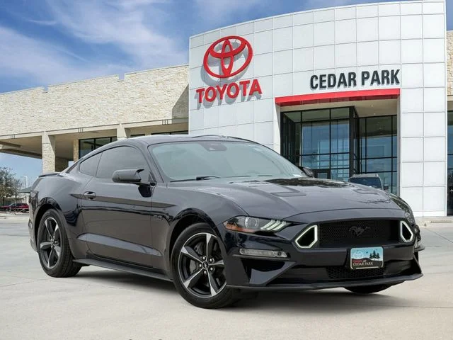 2021 Ford Mustang GT Coupe's photo