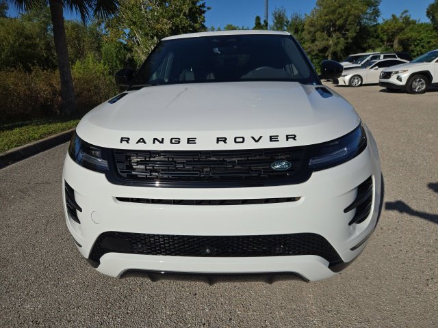 Used 2026 Fuji White Land Rover Dynamic SE image 7