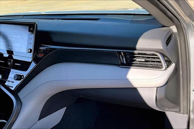 2021 Toyota Camry XLE - Photo 16