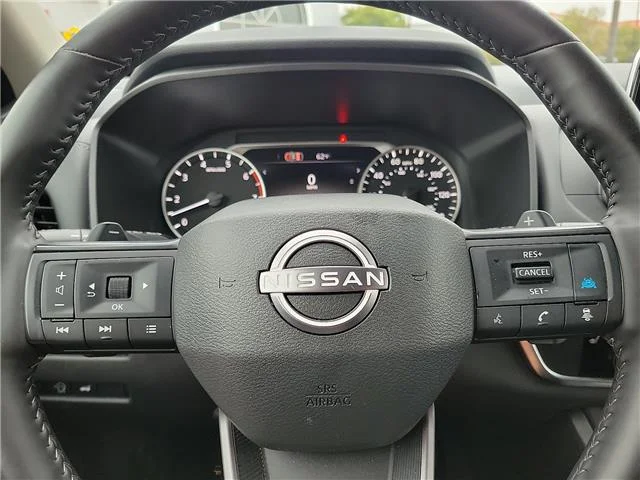 Used 2026 Black Nissan  image 17