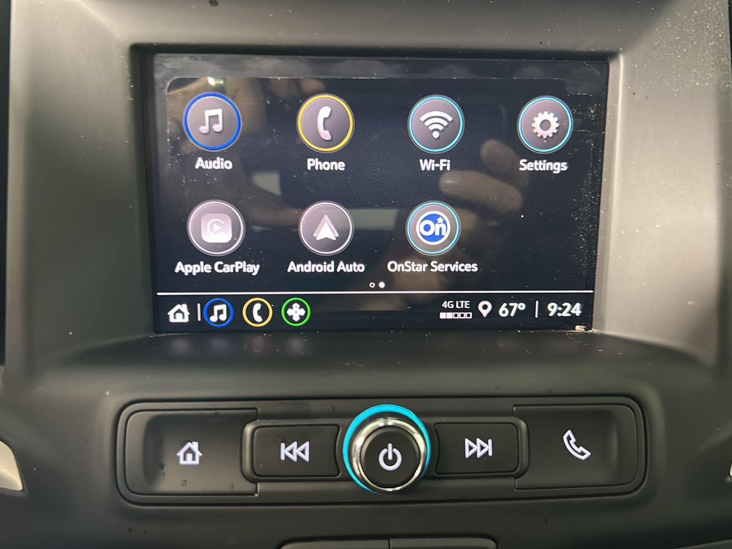 Used 2024 Summit White GMC SLE image 18
