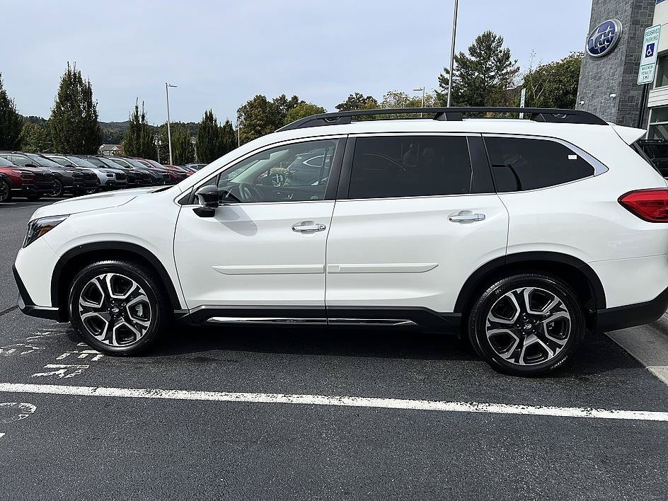 Used 2024 Crystal White Pearl Subaru Touring image 7