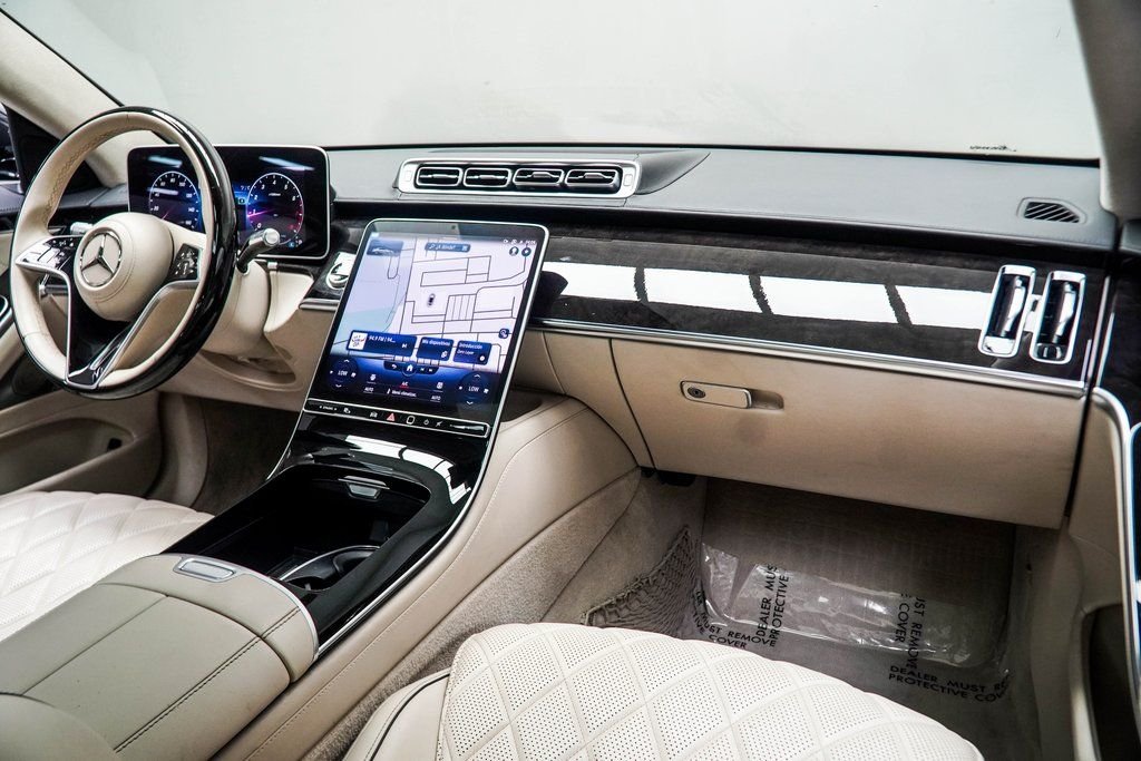 Used 2023 Gray Mercedes-Benz S 580 image 18