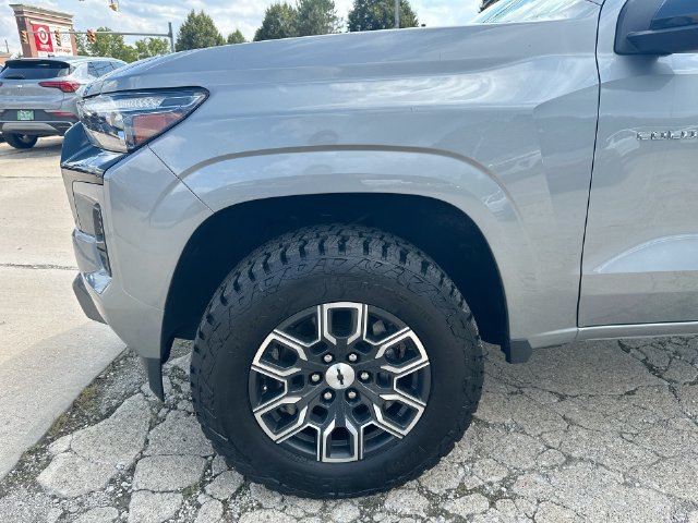 Used 2023 Sterling Gray Metallic Chevrolet Z71 image 43