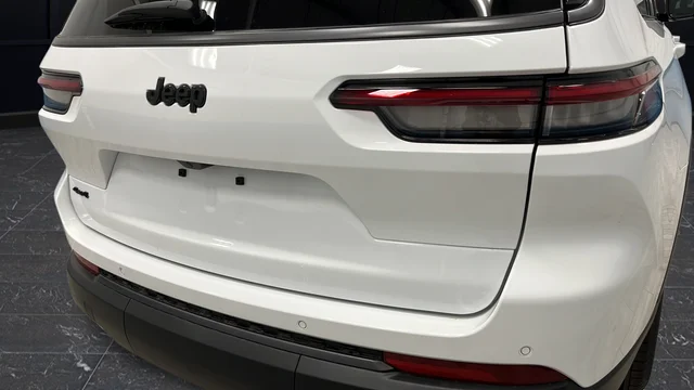 New 2026 Bright White Clearcoat Jeep Altitude image 34