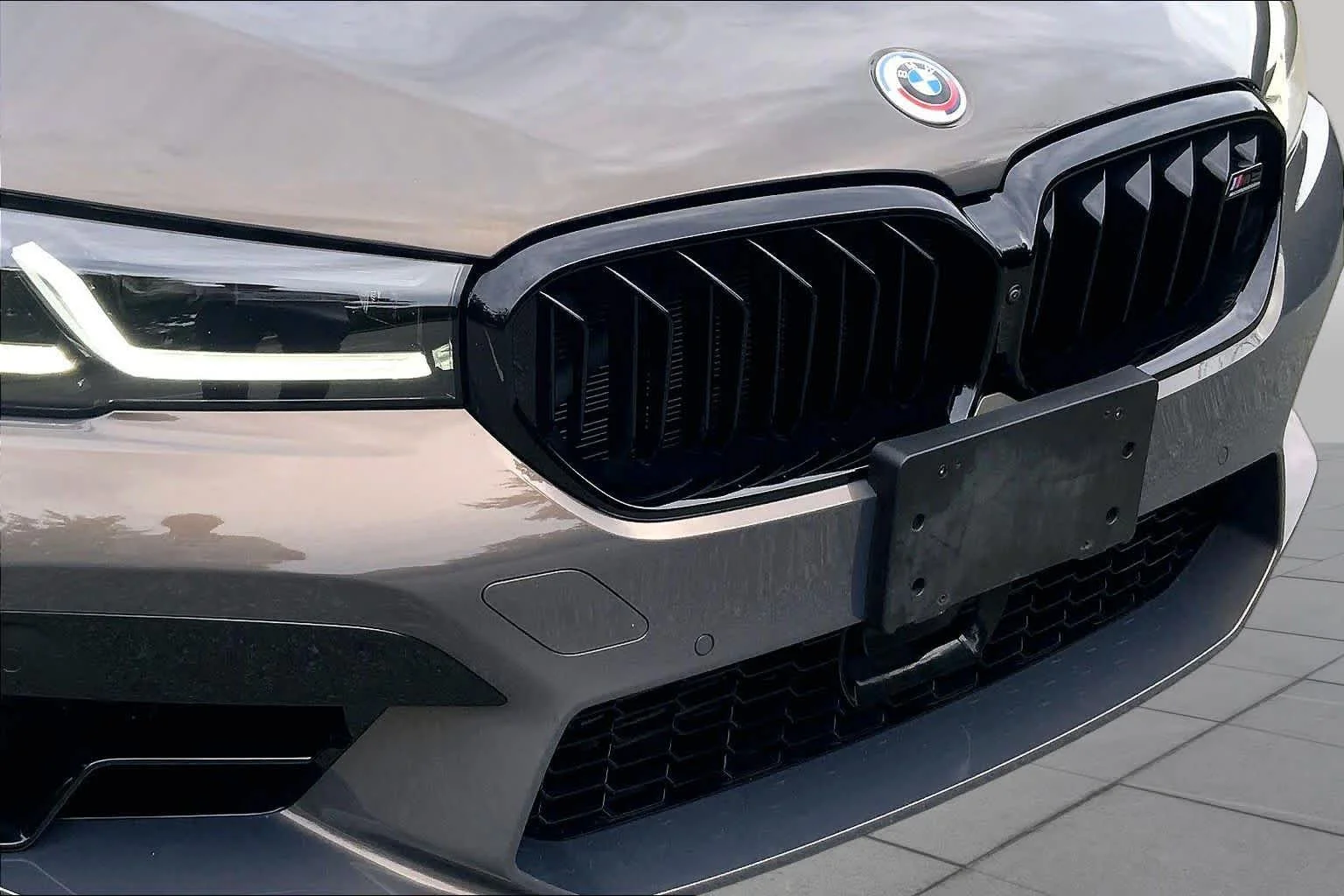 Certified Used 2023 Alvite Grey Metallic BMW  image 31