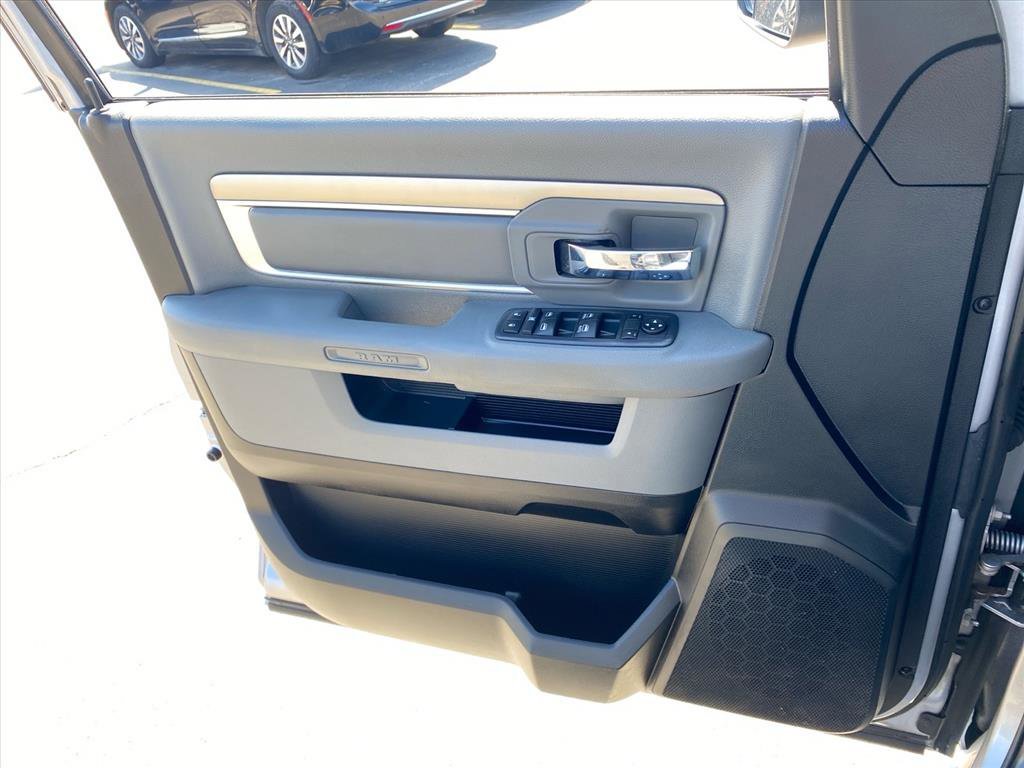 Used 2019 Billet Silver Metallic Clearcoat Ram Warlock image 19