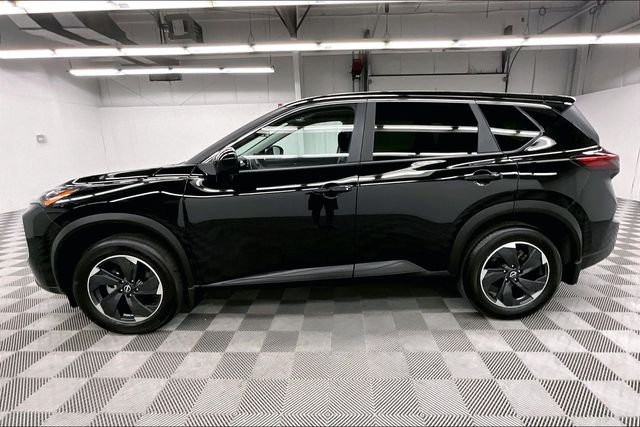 2026 Nissan Rogue SV - Photo 14