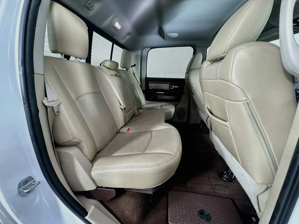Used 2014 White Ram Laramie image 32