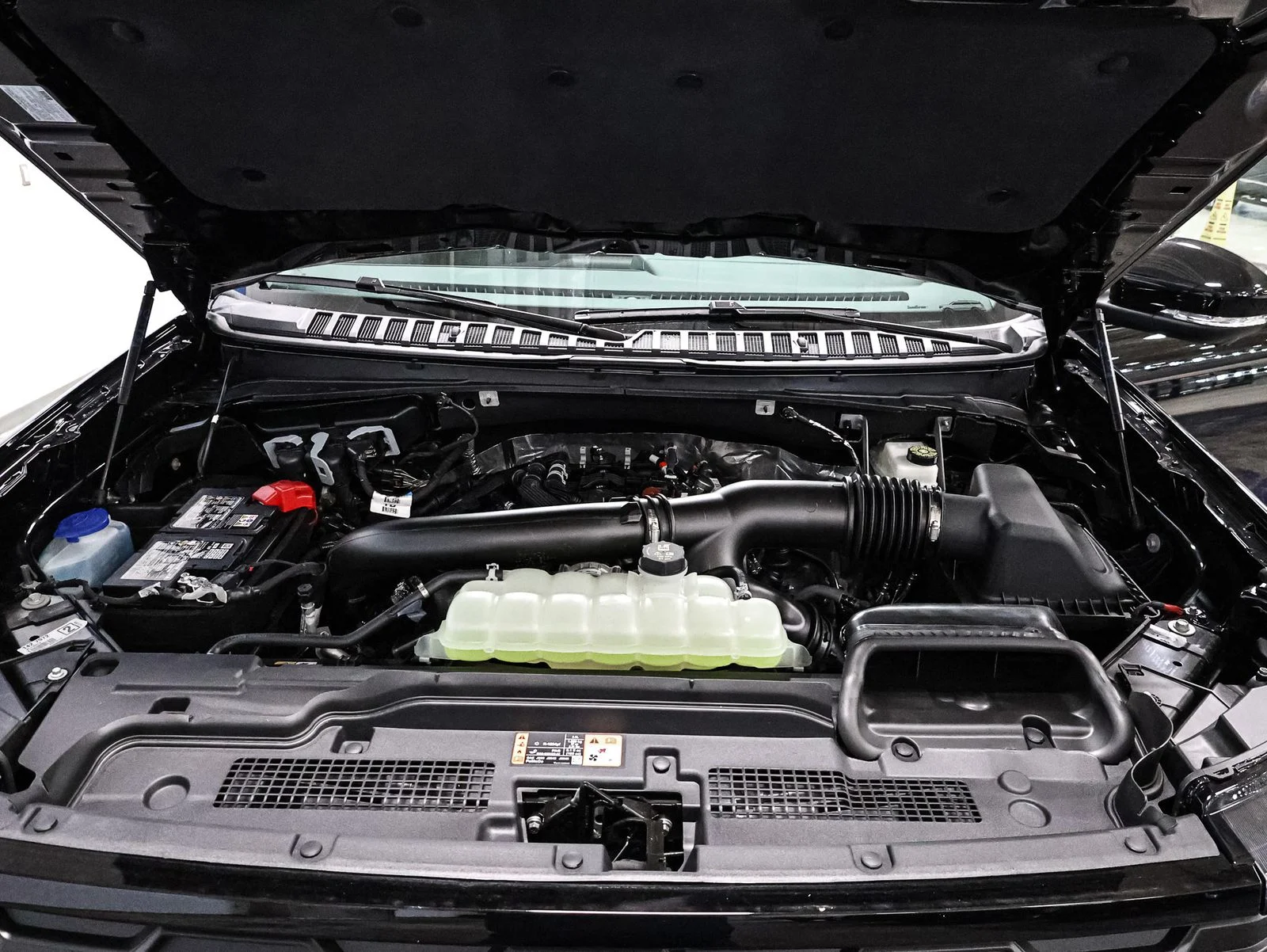 New 2026 Agate Black Metallic Ford Tremor® image 16
