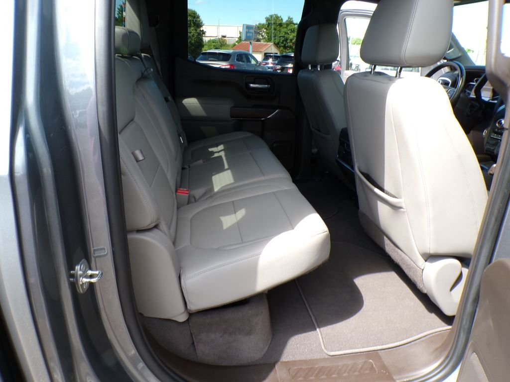 Used 2021 Steel Metallic GMC SLT image 27