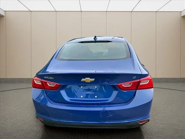 Used 2023 Blue Chevrolet LT image 18