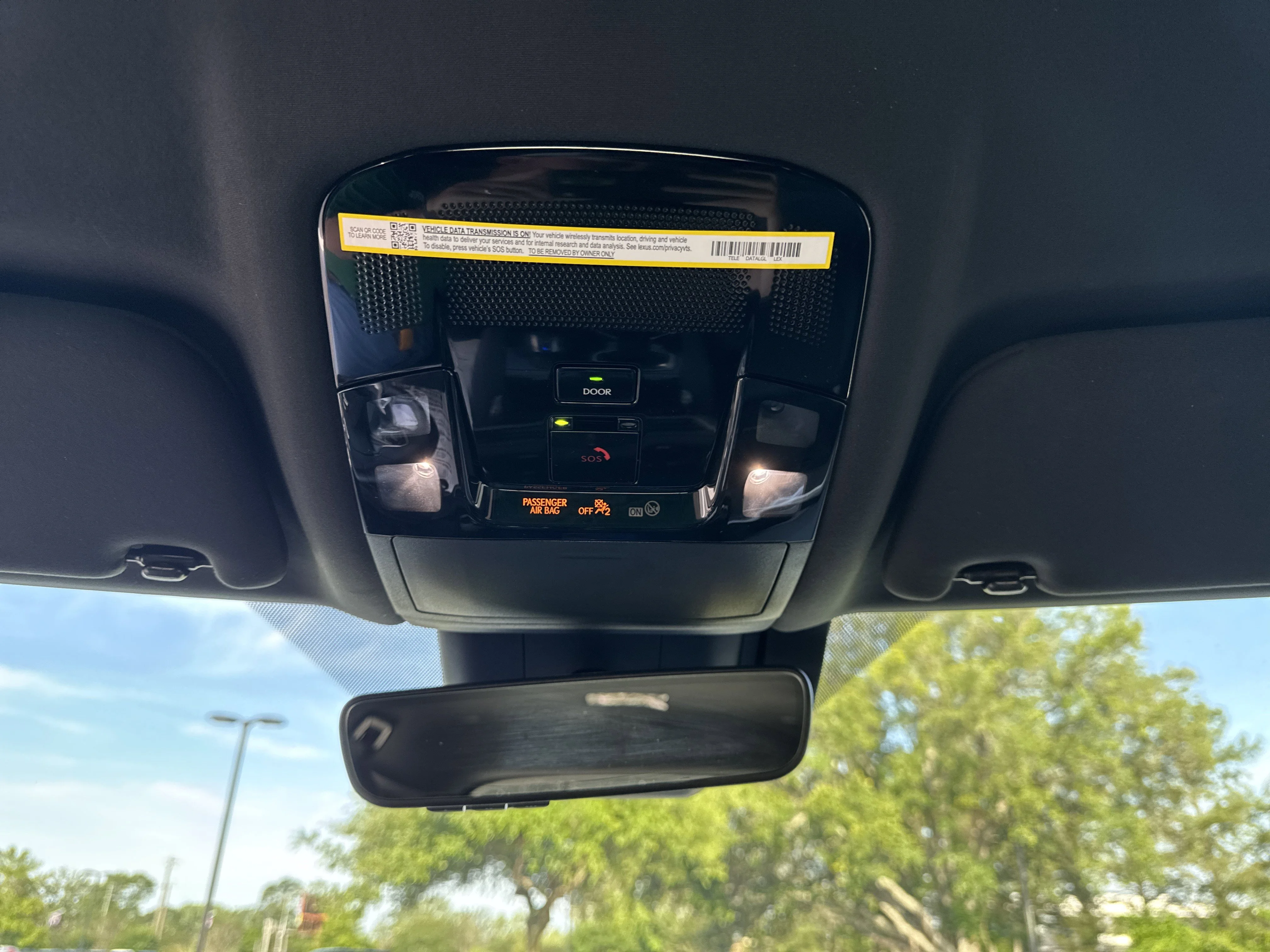 Used 2025  Lexus  image 21