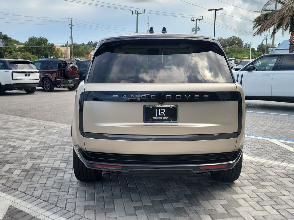 New 2026 Sunset Gold Satin Land Rover Autobiography image 4